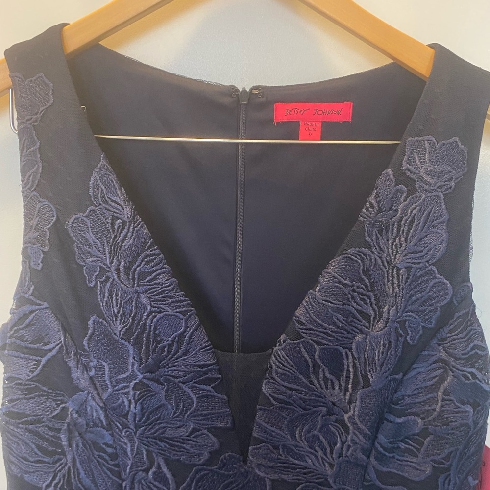 Betsey Johnson Sheath Dress - Picture 4 of 8